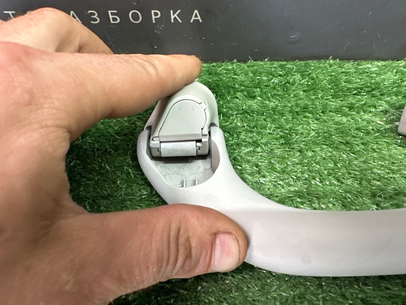 Ручка потолка салона Skoda Octavia 2018 A7