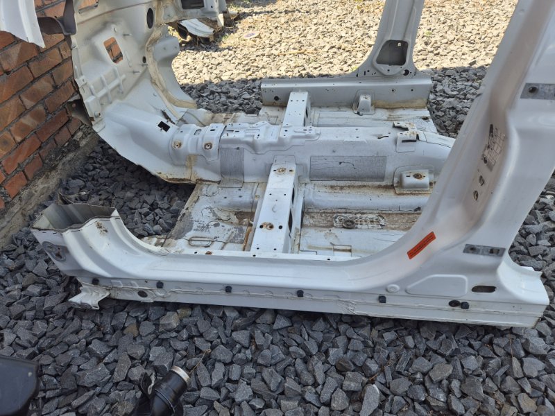 Порог со стойкой Ford Focus 3 2012 MK3