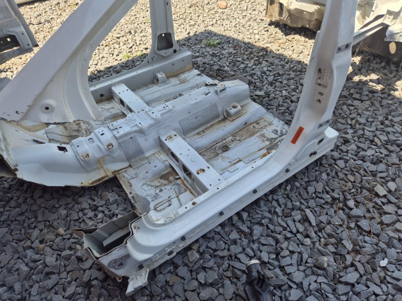 Порог со стойкой Ford Focus 3 2012 MK3
