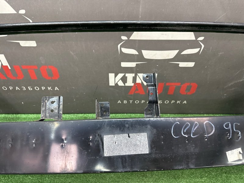 Усилитель бампера Kia Ceed 3 2018 CD