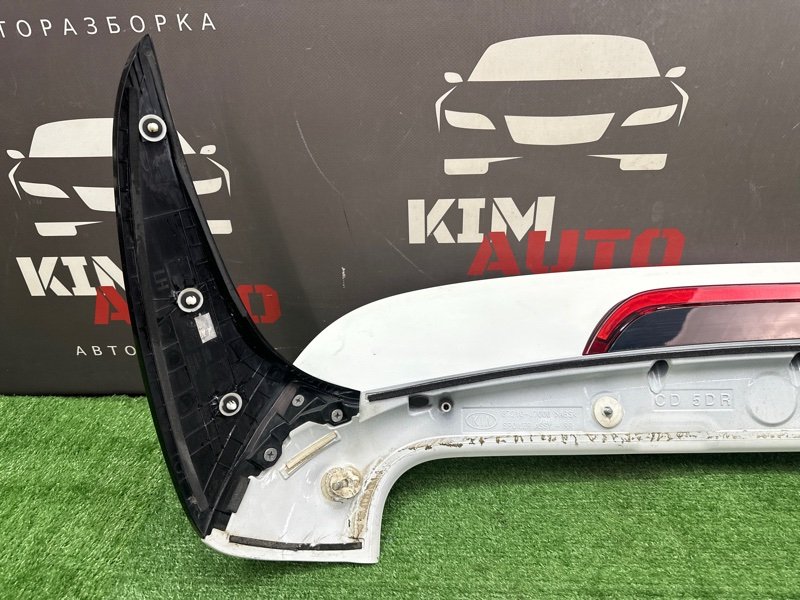 Спойлер крышки багажника с доп стоп сигналом Kia Ceed 3 2018 CD