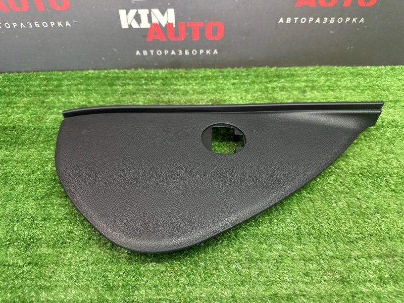 Накладка торпедо боковая Kia Ceed 3 2018 CD