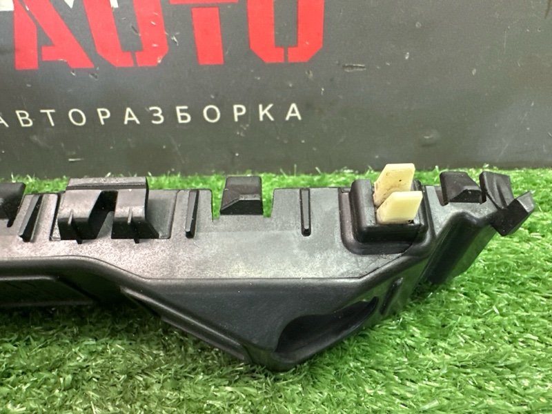 Кронштейн бампера Kia Ceed 3 2018 CD