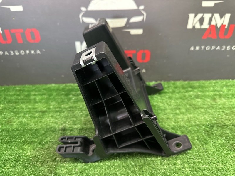 Кронштейн центральной консоли Kia Ceed 3 2018 CD