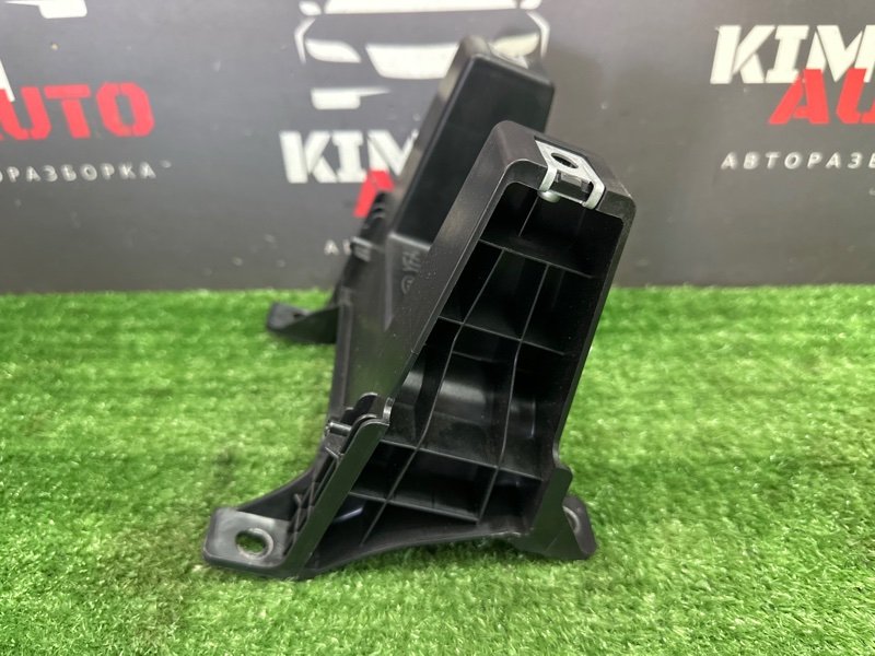 Кронштейн центральной консоли Kia Ceed 3 2018 CD