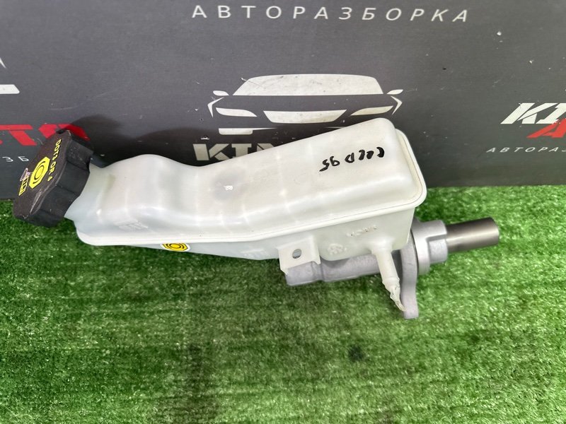Главный тормозной цилиндр с бочком Kia Ceed 3 2018 CD