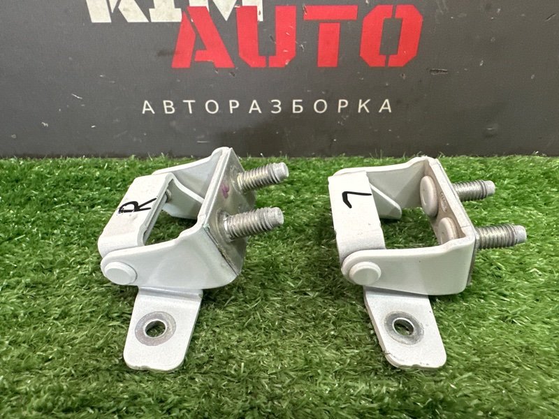 Петля крышки багажника Kia Ceed 3 2018 CD