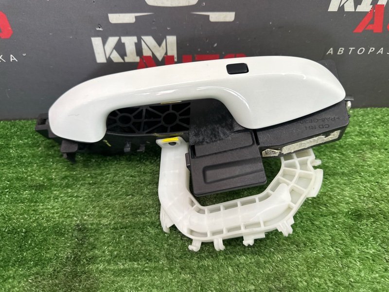 Ручка двери наружная в сборе Kia Ceed 3 2018 CD