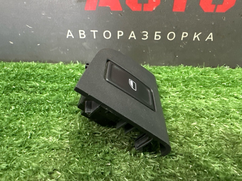 Кнопка стеклоподъемника Skoda Octavia 2014 A7