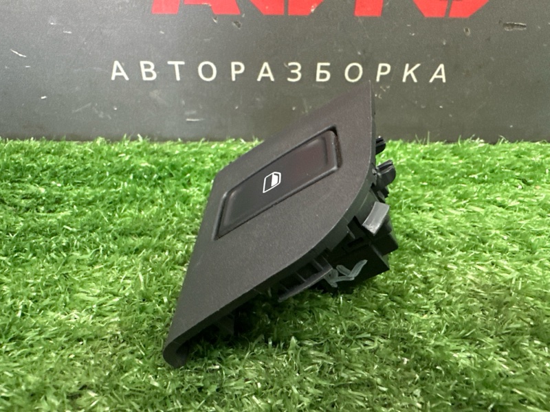 Кнопка стеклоподъемника Skoda Octavia 2014 A7