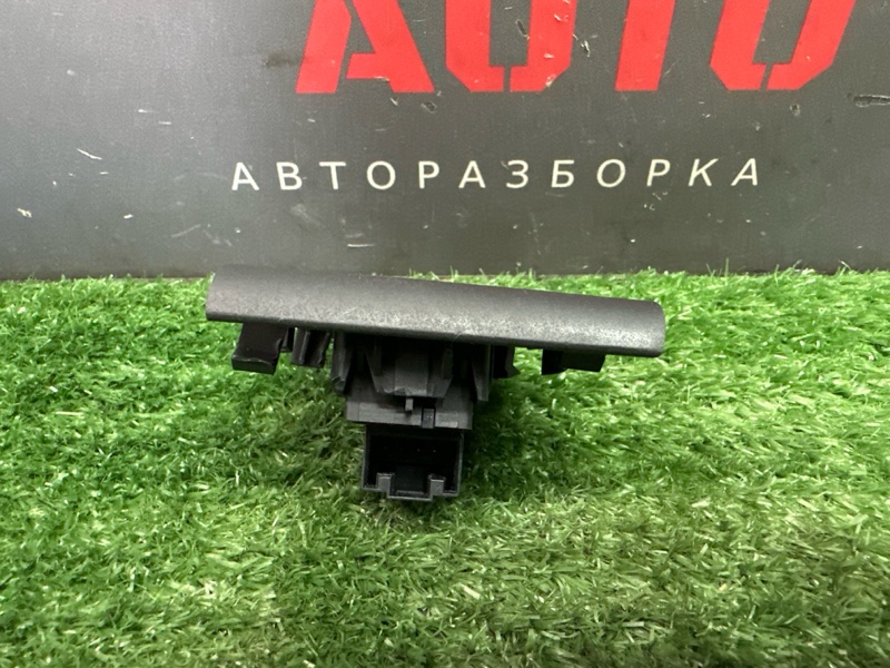 Кнопка стеклоподъемника Skoda Octavia 2014 A7