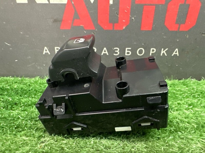 Кнопка стеклоподъемника Kia Ceed 3 2018 CD