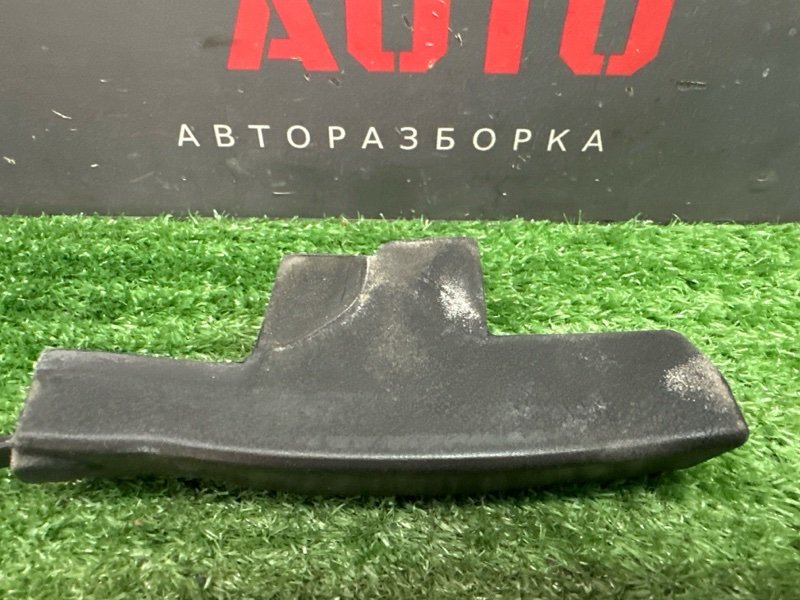 Уплотнитель жабо Kia Ceed 3 2018 CD