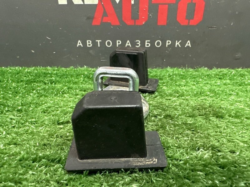 Ответная часть замка багажника Kia Ceed 3 2018 CD