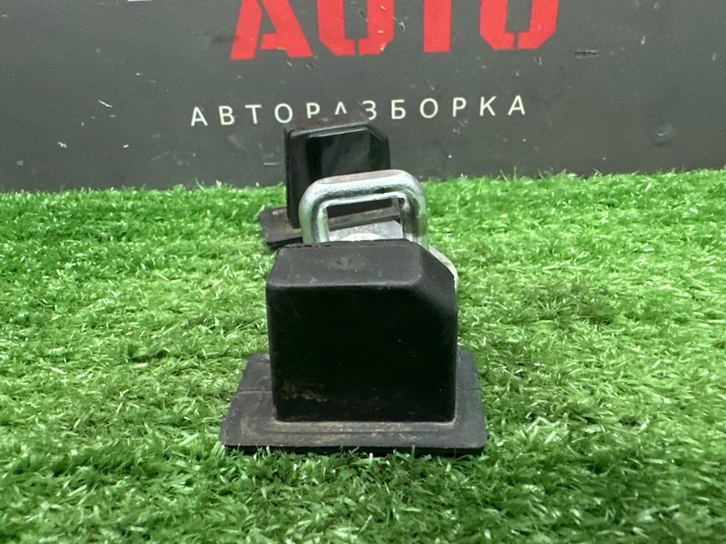 Ответная часть замка багажника Kia Ceed 3 2018 CD