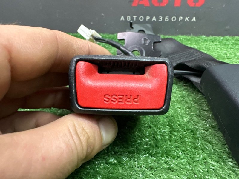 Замок ремня безопасности Kia Ceed 3 2018 CD