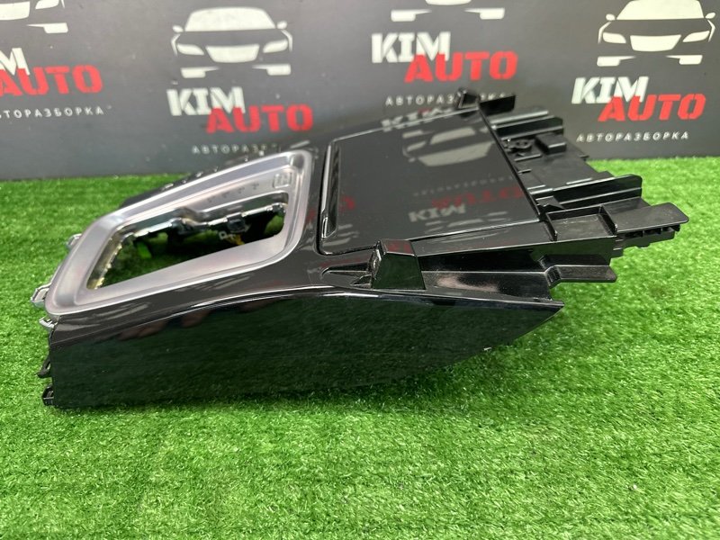 Накладка консоли АКПП Kia Ceed 3 2018 CD