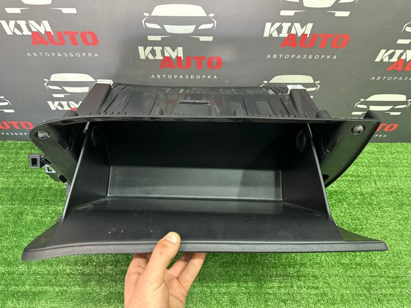 Бардачок нижний Kia Ceed 3 2018 CD