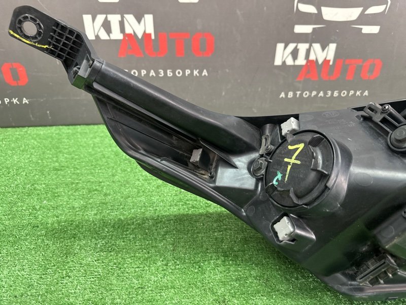 Фара Kia Ceed 3 2018 CD