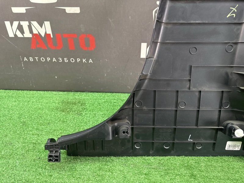 Накладка центральной стойки нижняя Kia Ceed 3 2018 CD