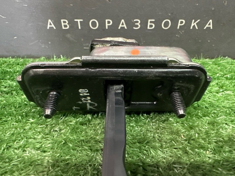 Ограничитель двери Kia Ceed 3 2018 CD