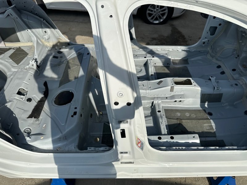 Порог со стойкой Skoda Rapid 2 2021 NK6