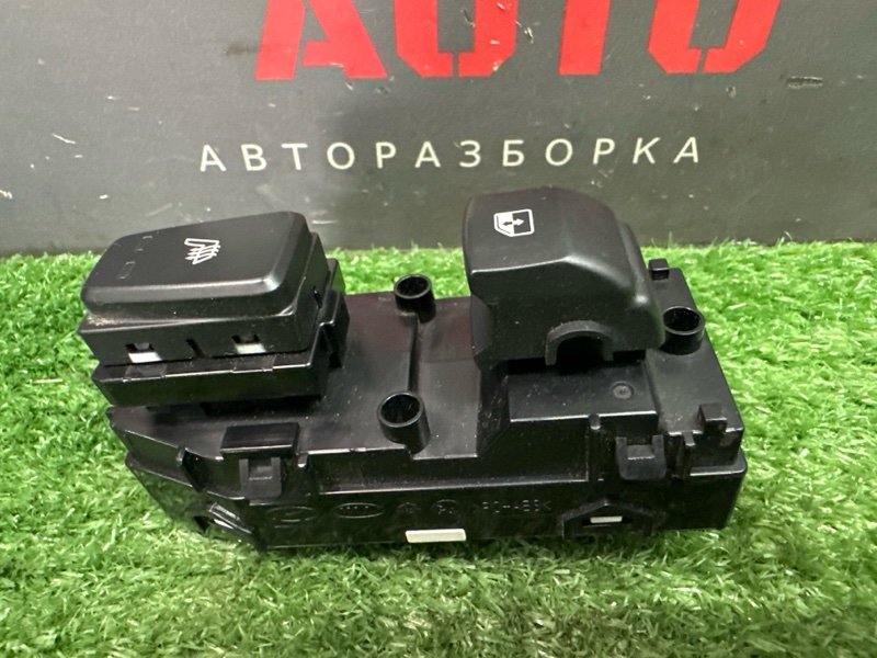 Кнопка стеклоподъемника Kia Ceed 3 2018 CD
