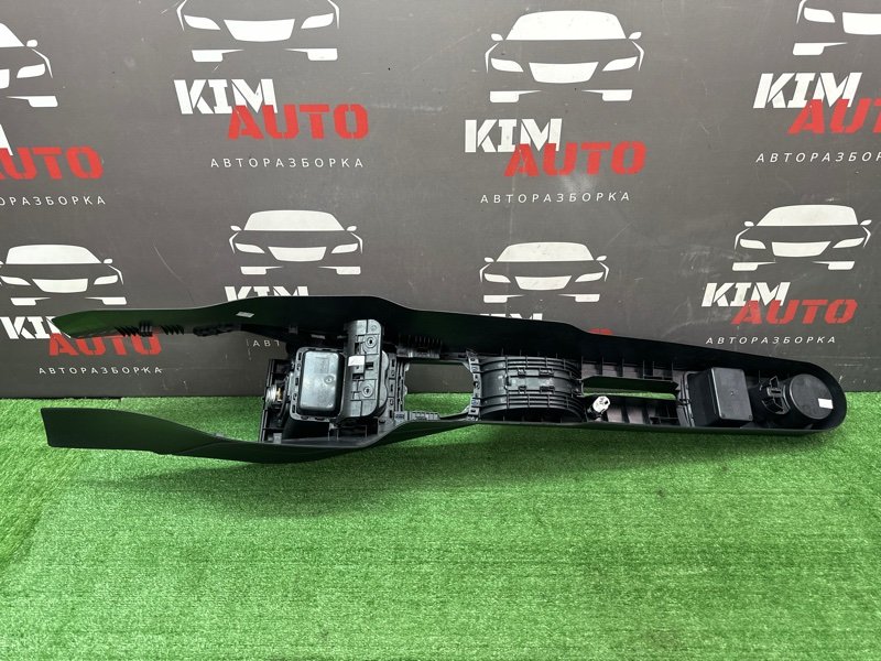 Консоль центральная Skoda Rapid 2 2021 NK6