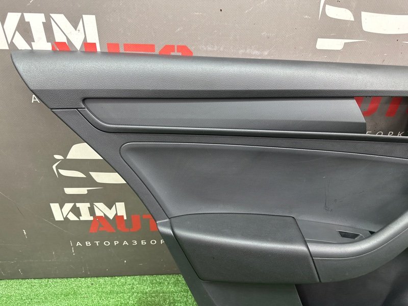 Обшивка двери Skoda Rapid 2 2021 NK6