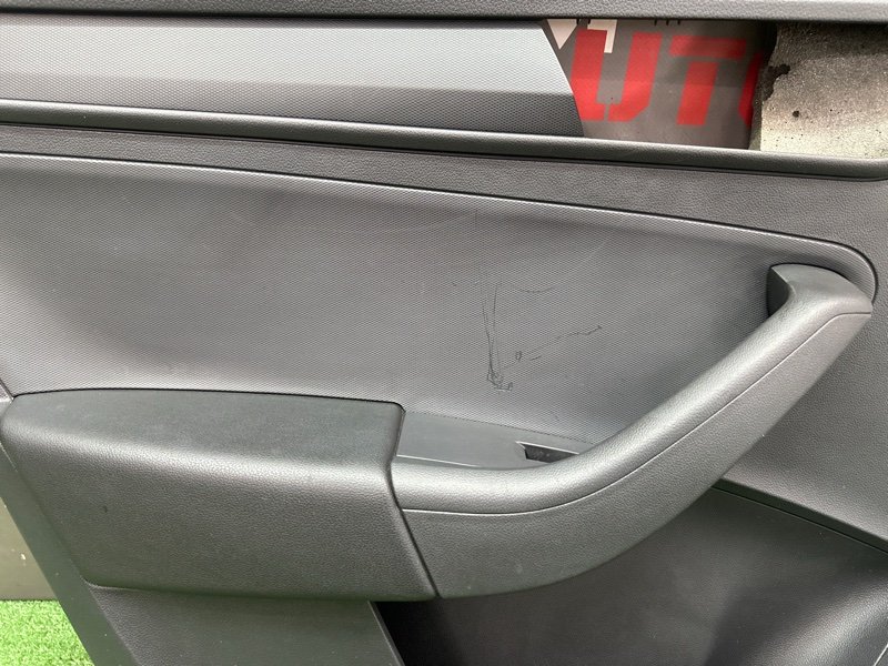 Обшивка двери Skoda Rapid 2 2021 NK6