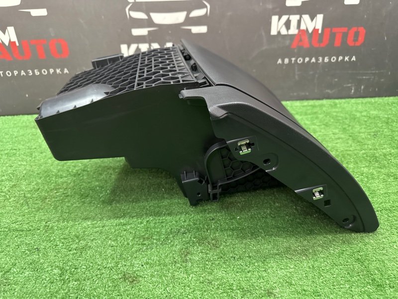 Бардачок Skoda Rapid 2 2021 NK6
