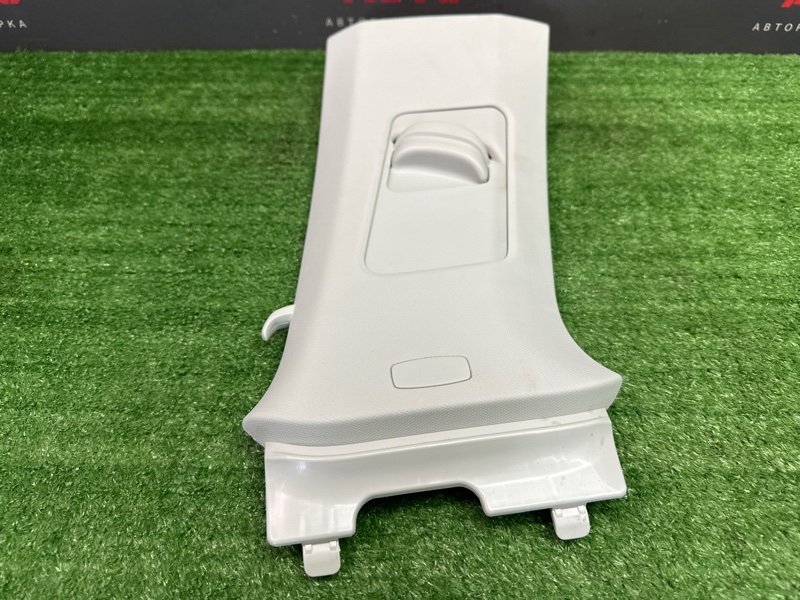 Накладка центральной стойки верхняя Skoda Rapid 2 2021 NK6
