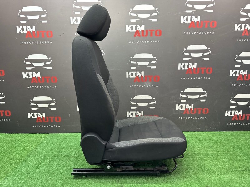 Сиденье переднее Skoda Rapid 2 2021 NK6