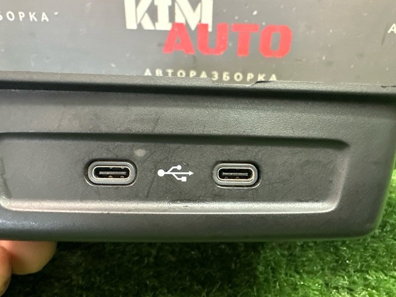 Блок USB Type-C Skoda Rapid 2 2021 NK6