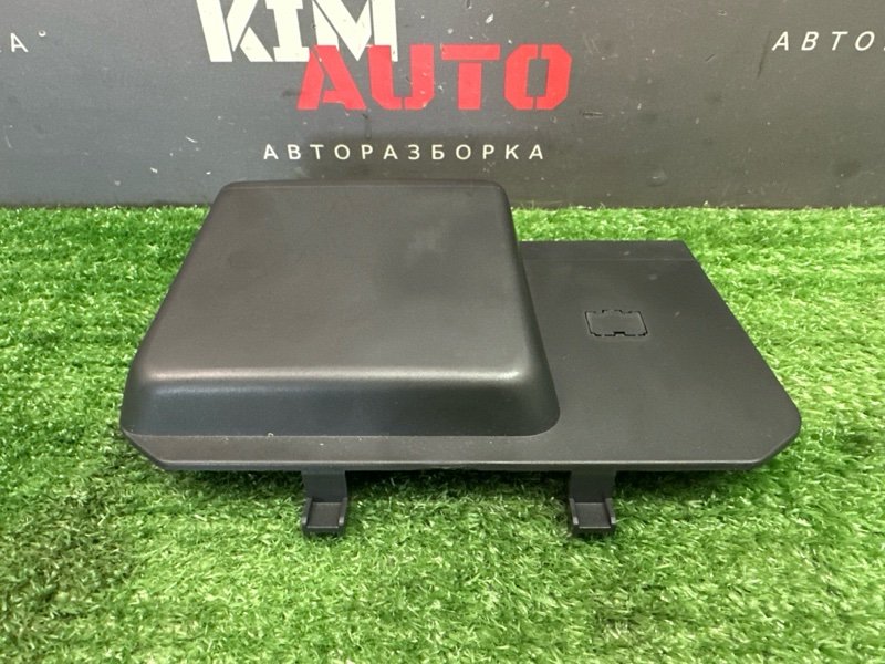 Блок USB Type-C Skoda Rapid 2 2021 NK6
