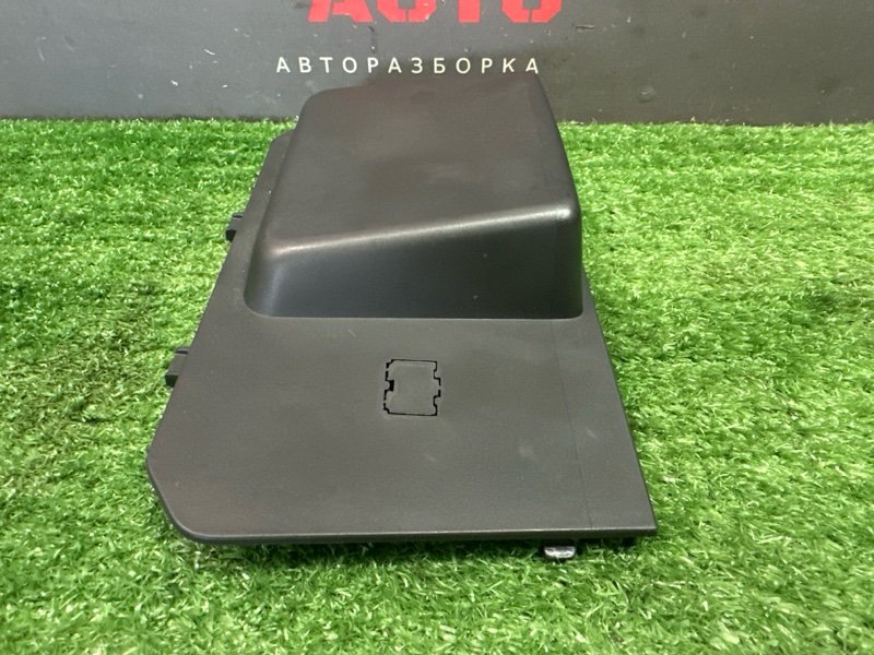 Блок USB Type-C Skoda Rapid 2 2021 NK6