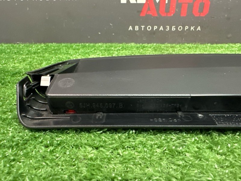 Стоп-сигнал дополнительный Skoda Rapid 2 2021 NK6