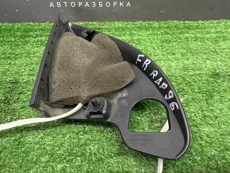 Накладка зеркала внутренняя(уголок) Skoda Rapid 2 2021 NK6