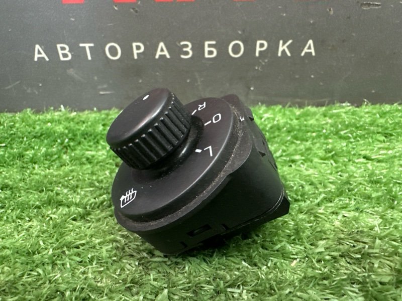 Блок управления зеркалами Skoda Rapid 2 2021 NK6