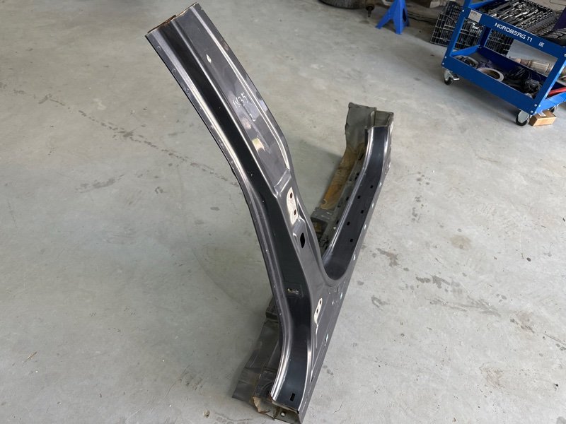Порог со стойкой Hyundai ix35 2012