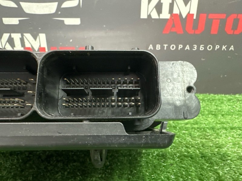 Блок управления двигателем (ЭБУ) Skoda Rapid 2 2021 NK6