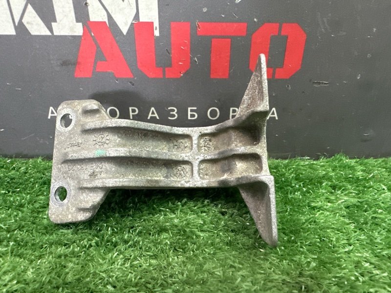 Кронштейн Skoda Rapid 2 2021 NK6