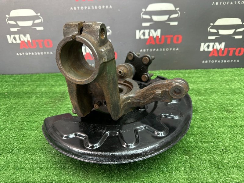 Кулак поворотный со ступицей Skoda Rapid 2 2021 NK6