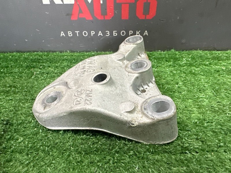 Кронштейн подушки двигателя Skoda Rapid 2 2021 NK6