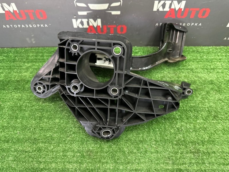 Педаль тормоза Skoda Rapid 2 2021 NK6