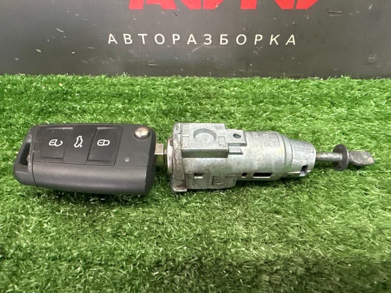 Замок зажигания, личинка двери и ключ Skoda Rapid 2 2021 NK6