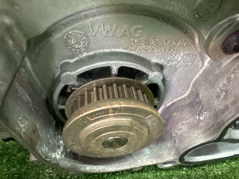Насос водяной (помпа) Skoda Rapid 2 2021 NK6