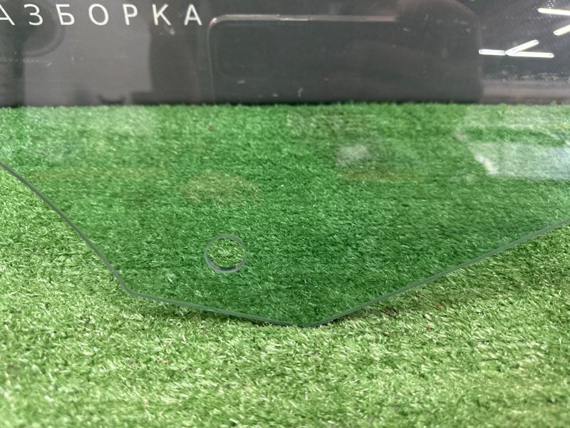Стекло двери Skoda Rapid 2 2021 NK6