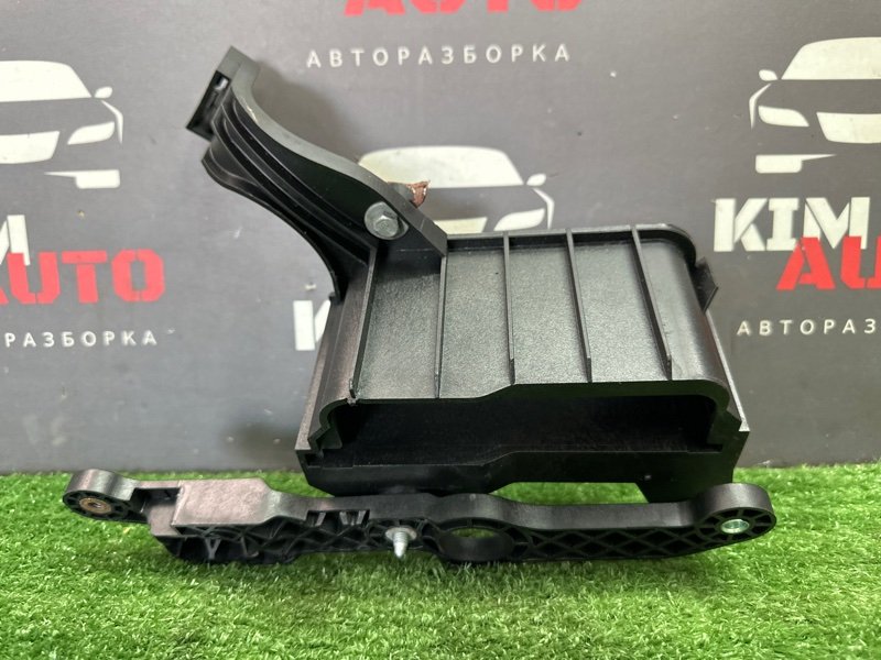 Кронштейн блока управления АКПП Skoda Rapid 2 2021 NK6