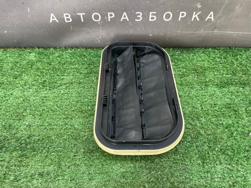 Решетка вентиляционная Ford Focus 2 2008 CB